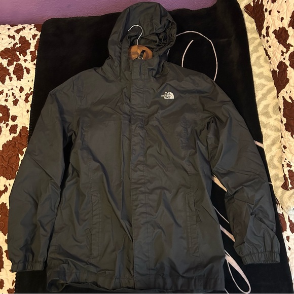 The North Face Black Insulated Jacket - Picture 1 of 7